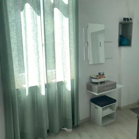 Casa Piazzetta شقة سالوزو
