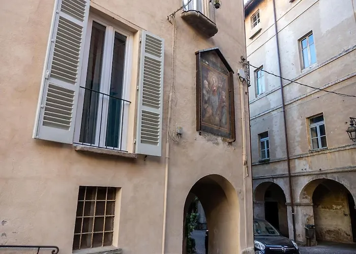 Casa Piazzetta * 萨卢佐