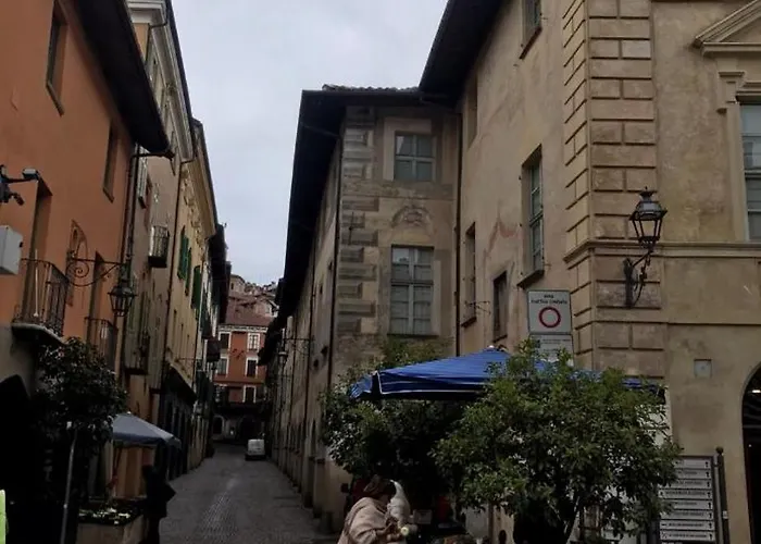 Casa Piazzetta * 萨卢佐