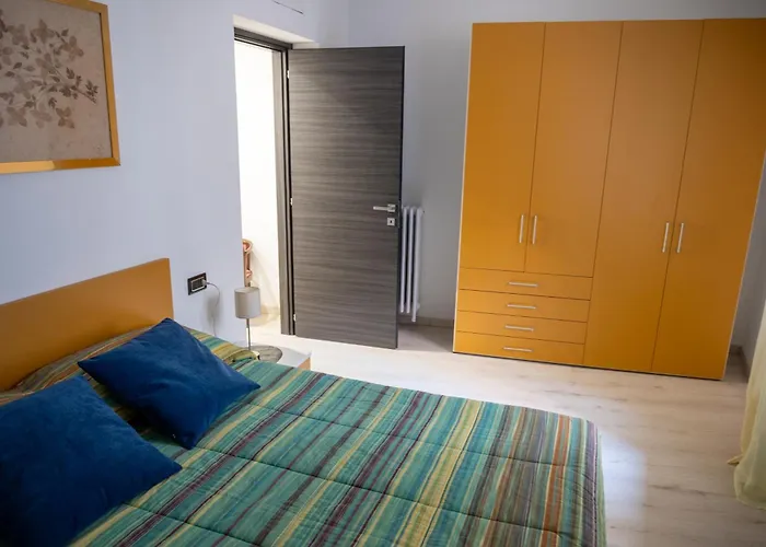Casa Piazzetta 公寓 萨卢佐